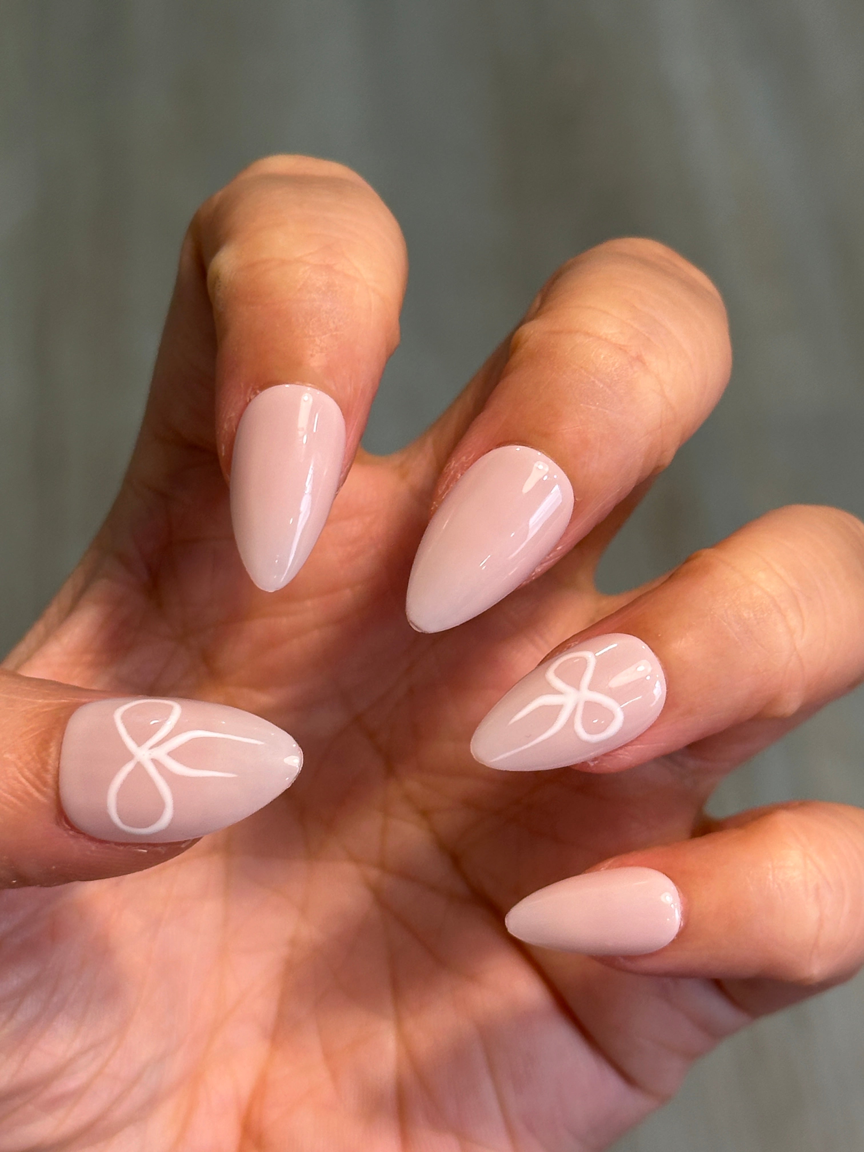 Marshmallow Bows - Short
